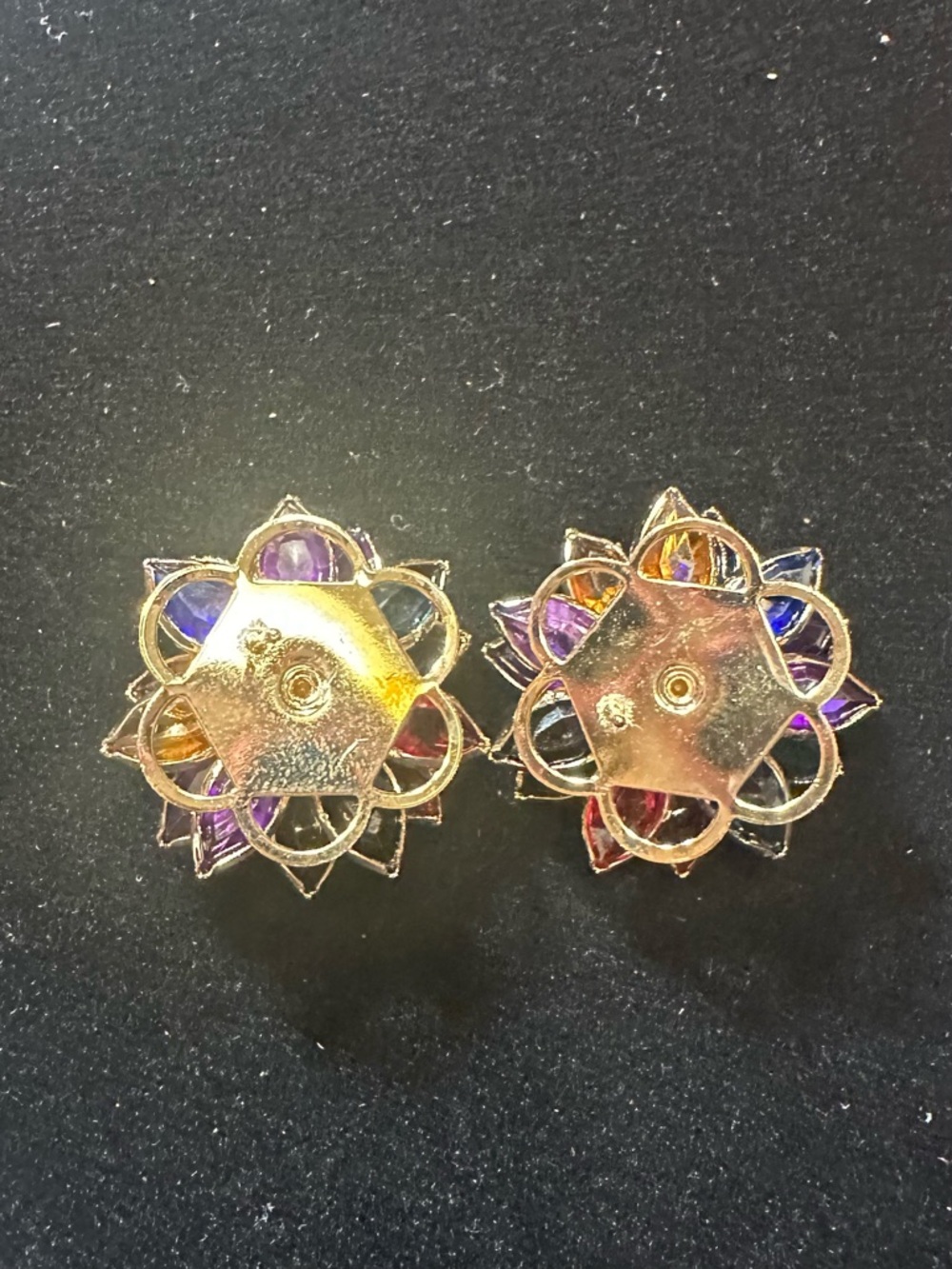 Vintage Lotus Flower -Pearl Center & Multi Color Stones Gold Tone - Picture 7 of 7